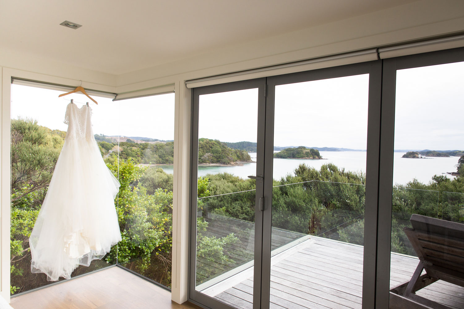 bay of islands wedding bride dress