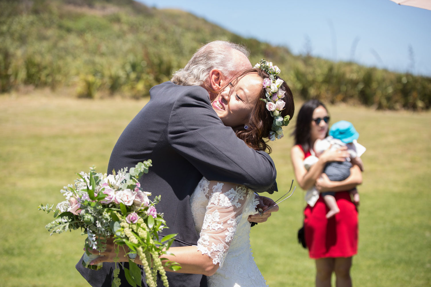 auckland castaways resort wedding bride and father