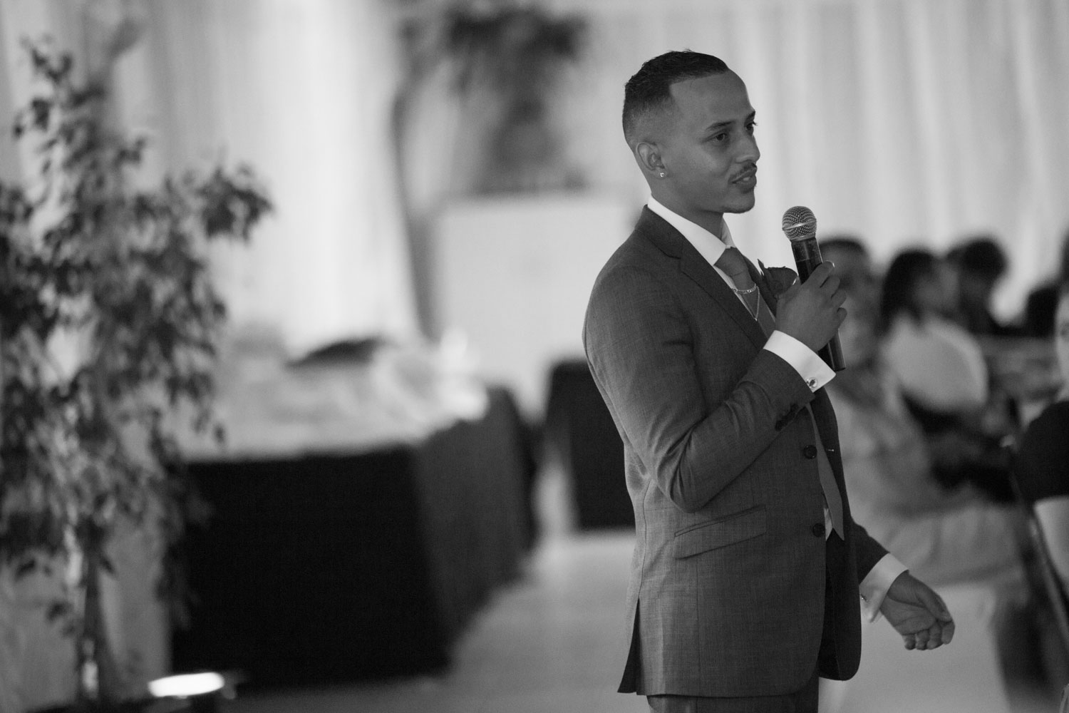 auckland wedding reception groomsman speech close up