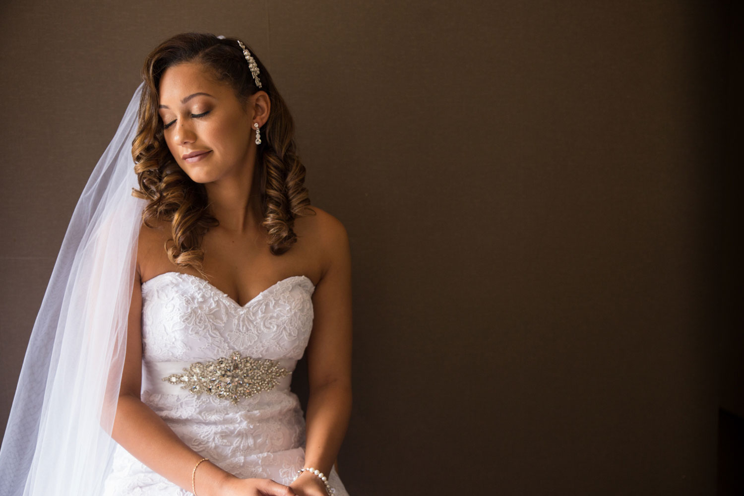 auckland wedding photo of bride before ceremony