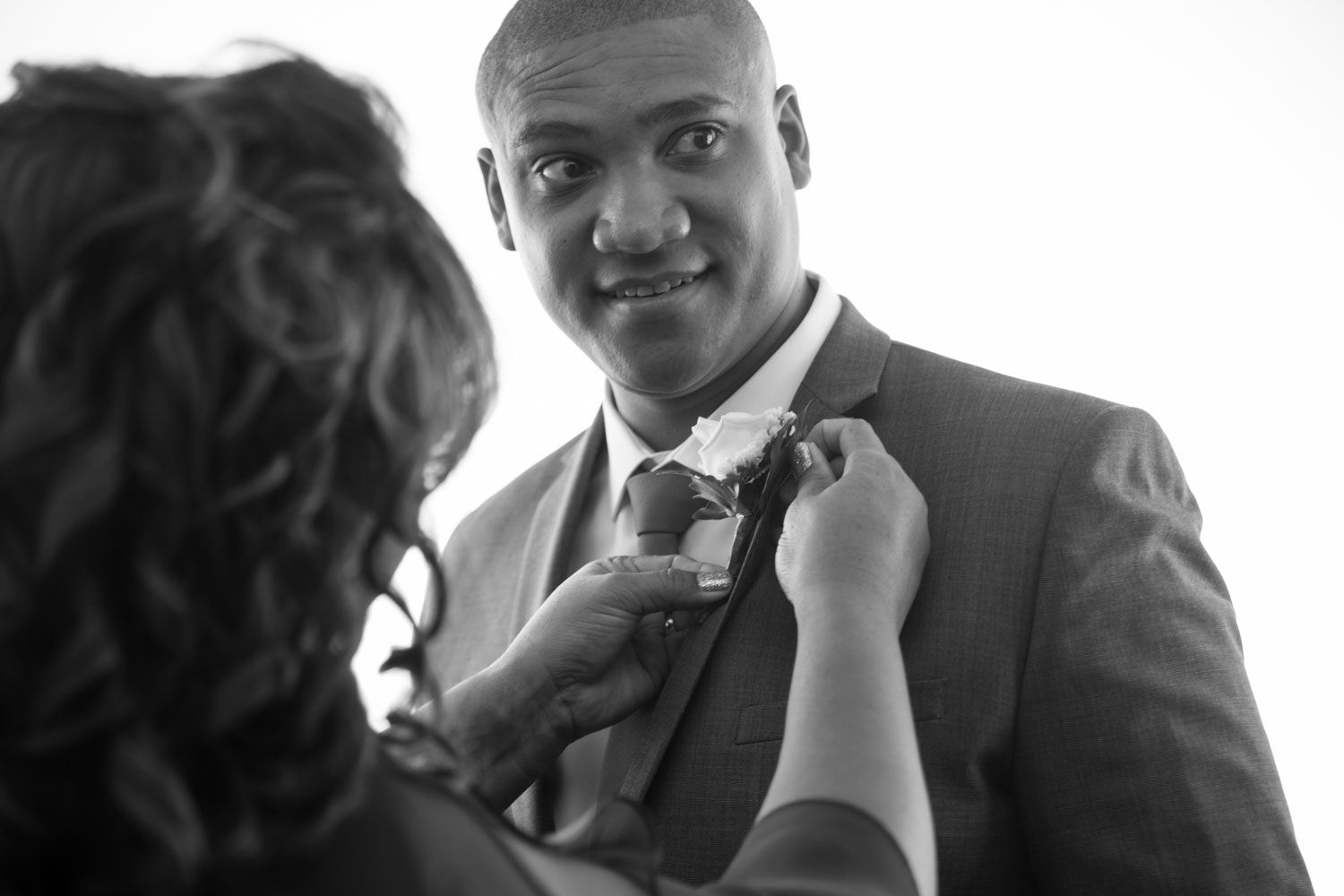 auckland wedding groom getting ready