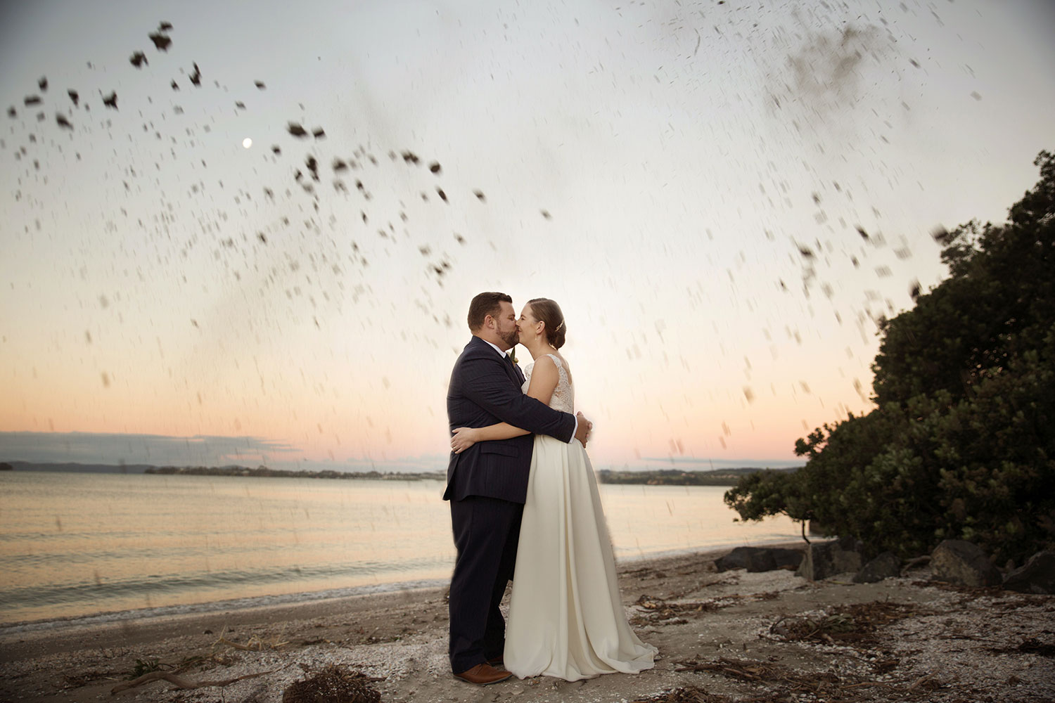 auckland cockle bay beach wedding photo