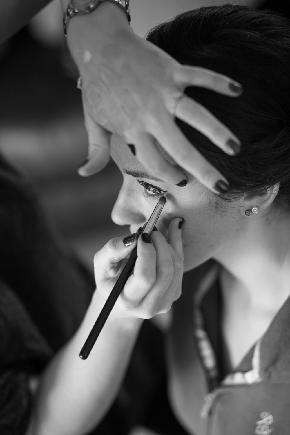 auckland wedding bride getting ready