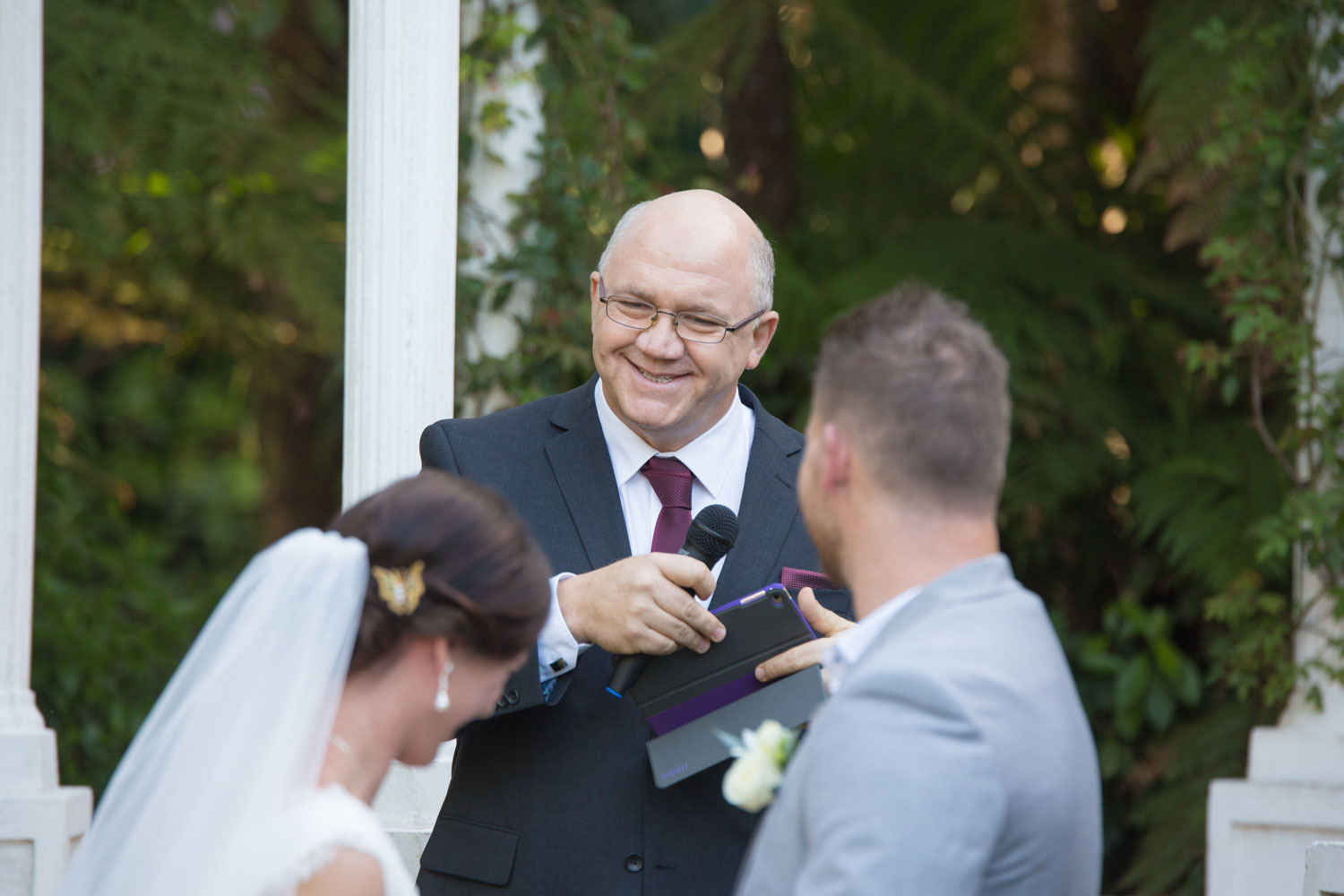 celebrant at cassels auckland wedding venue