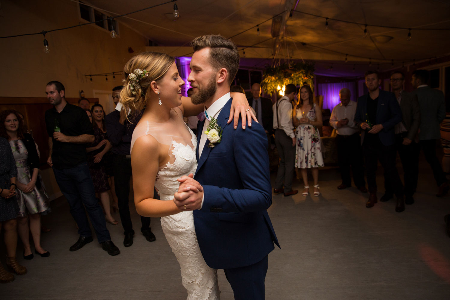 auckland wedding bride and groom first dance