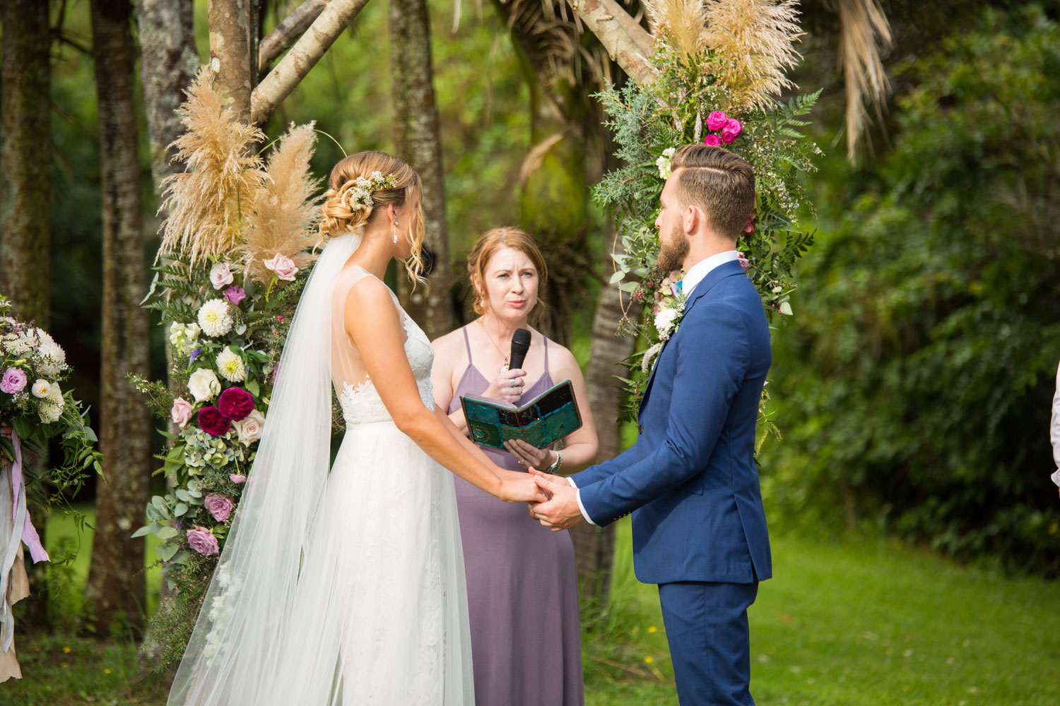 auckland wedding couple and celebrant