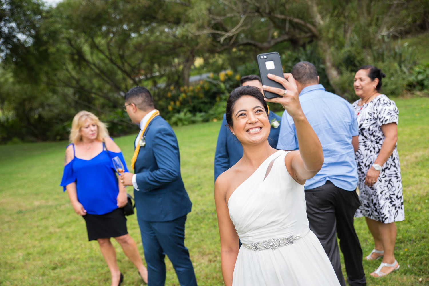 gracehill auckland wedding bridesmaid selfie