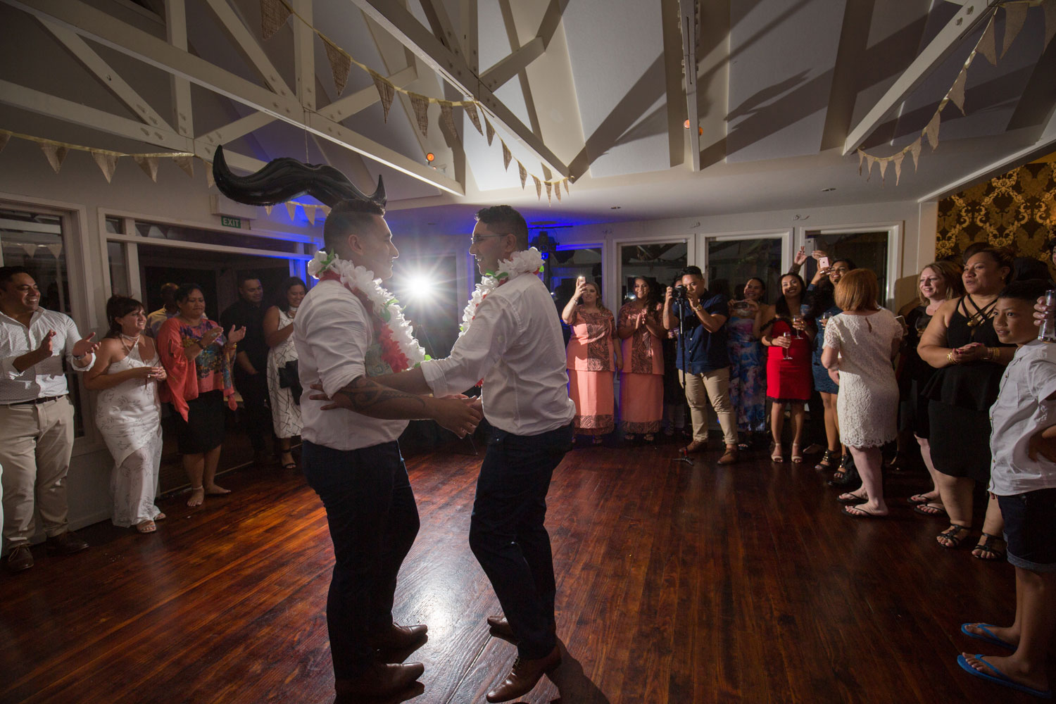 gracehill auckland wedding couple first dance