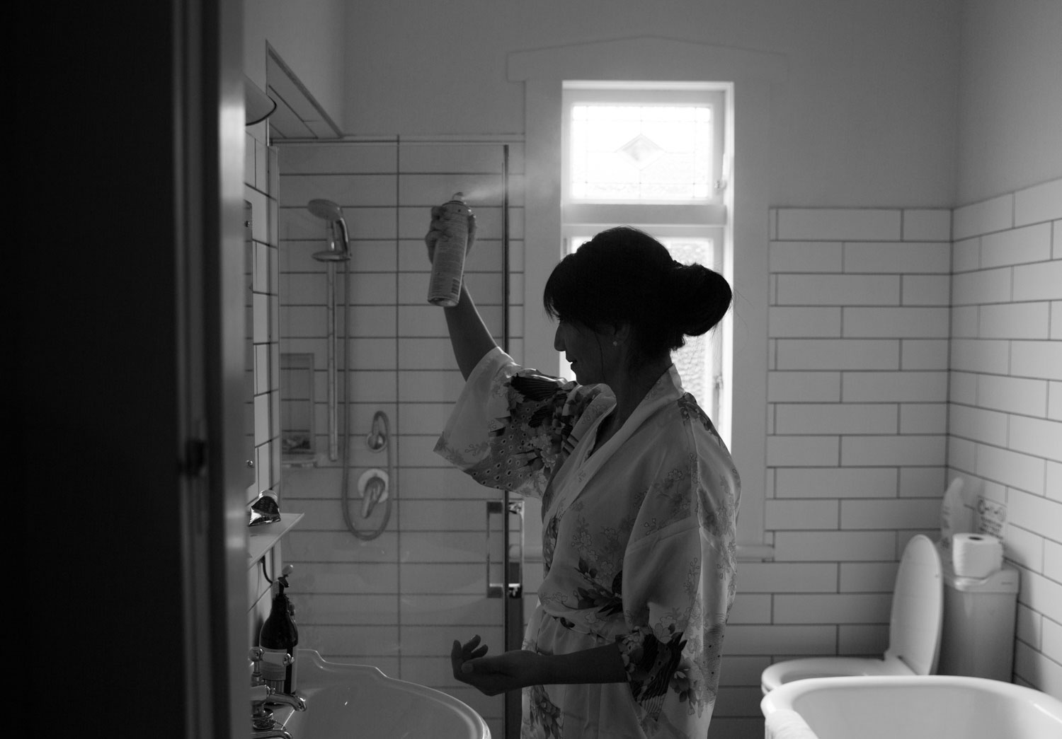 auckland wedding bridesmaid getting ready