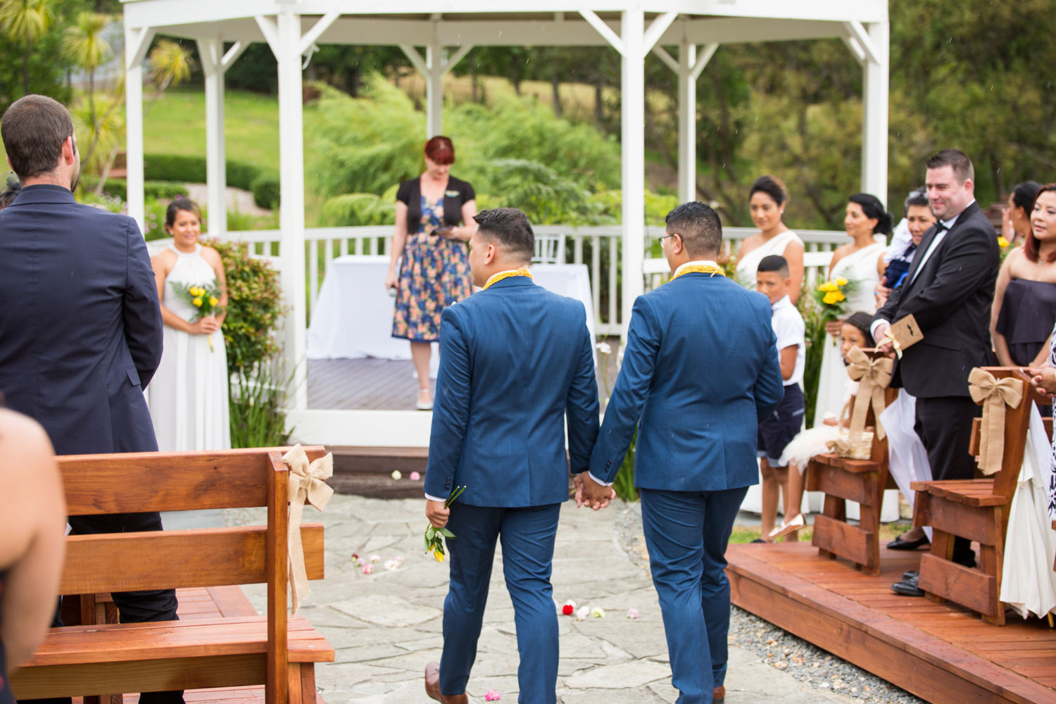 gracehill auckland wedding guest reaction to the couple walking in