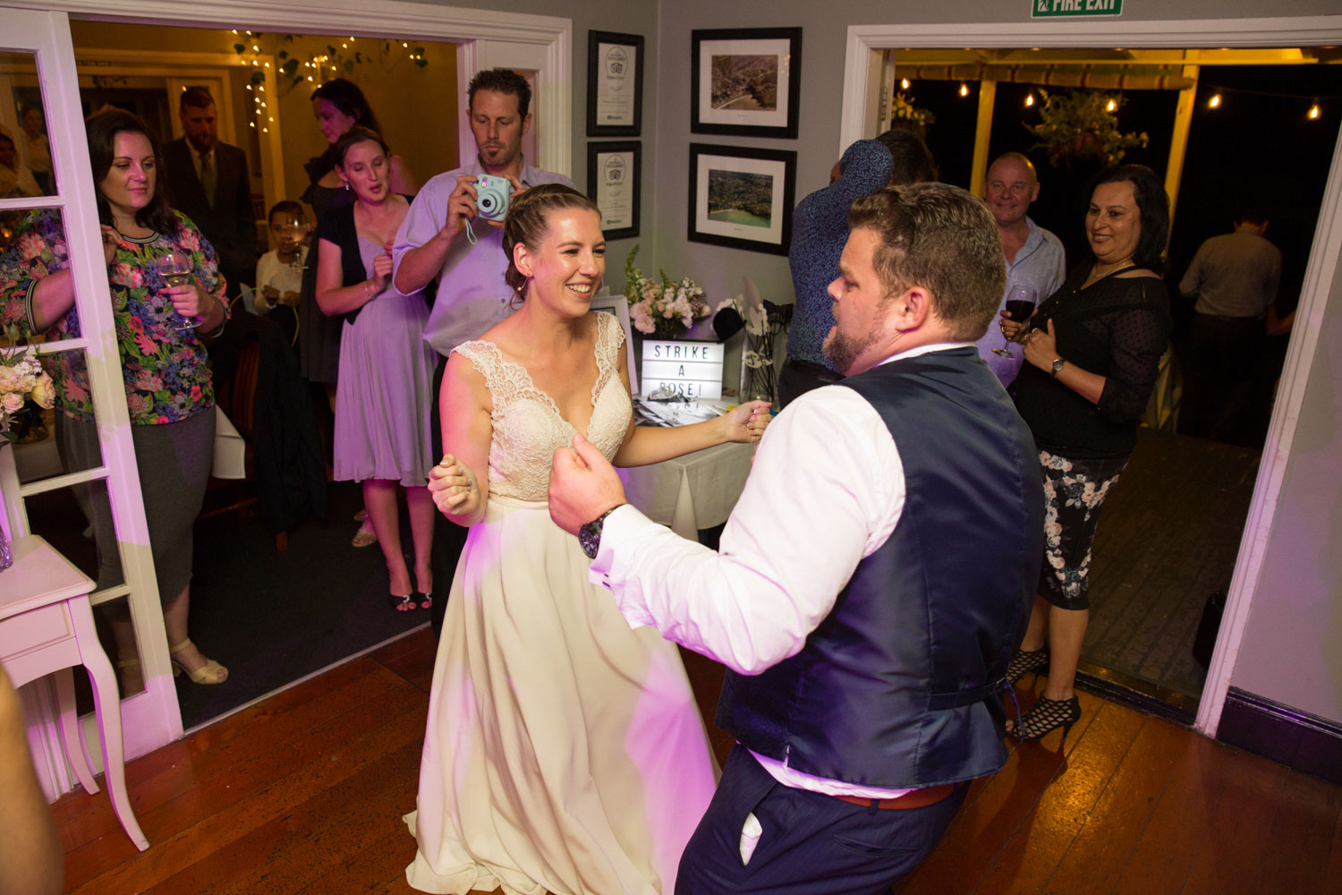 wedding photography auckland couple first dance