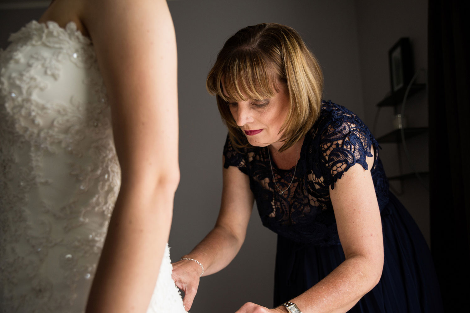 auckland wedding bride and mother