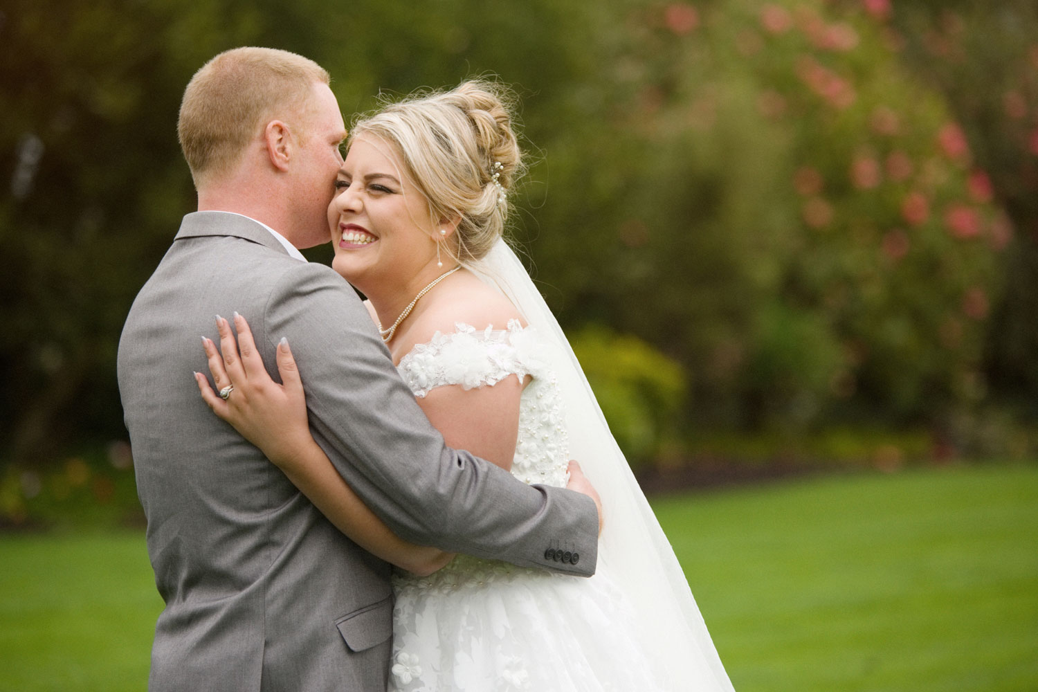 hamilton garden wedding couple photo