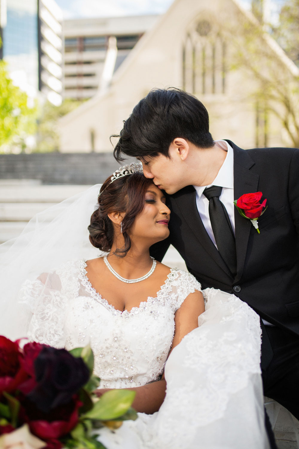 auckland wedding couple kiss st patricks cathedral