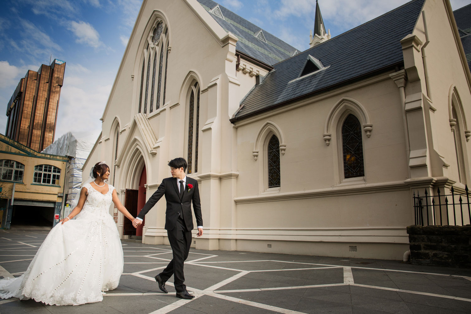 auckland wedding couple outside st patricks cathedral
