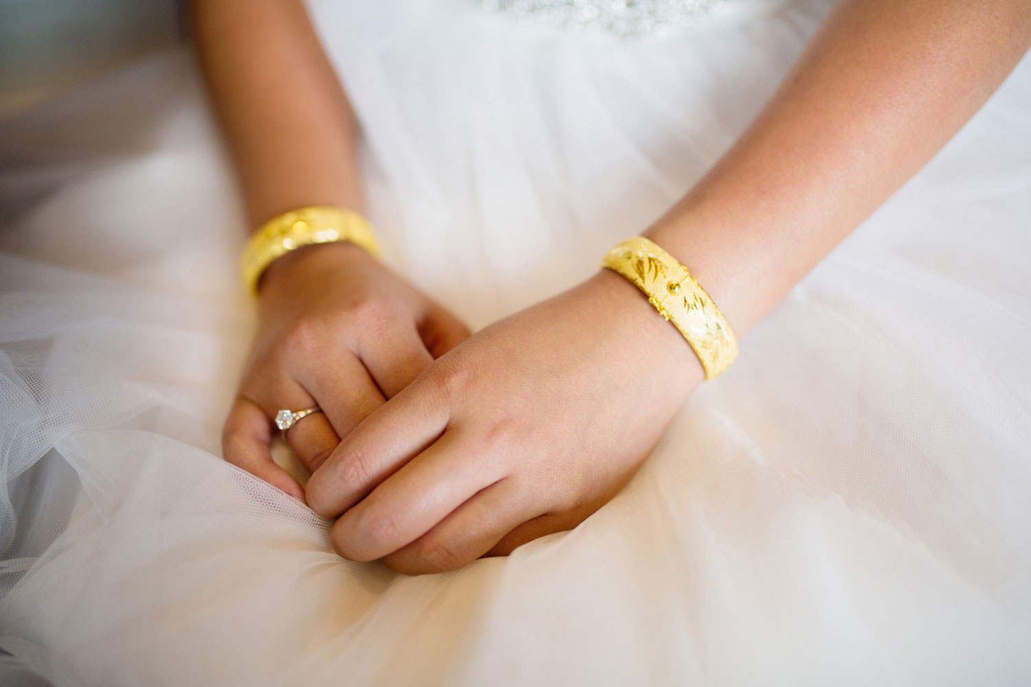 castaways waiuku wedding bride gold bangles