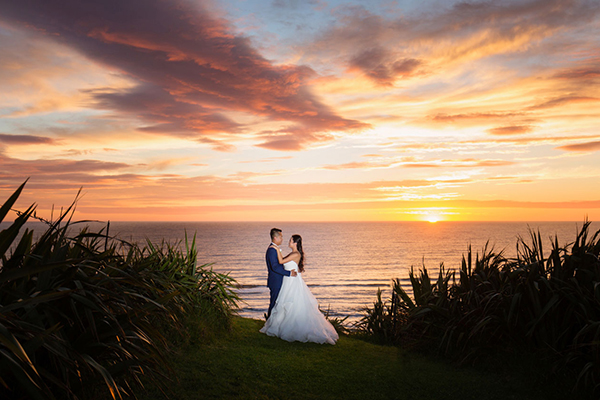 castaways sunset wedding photo