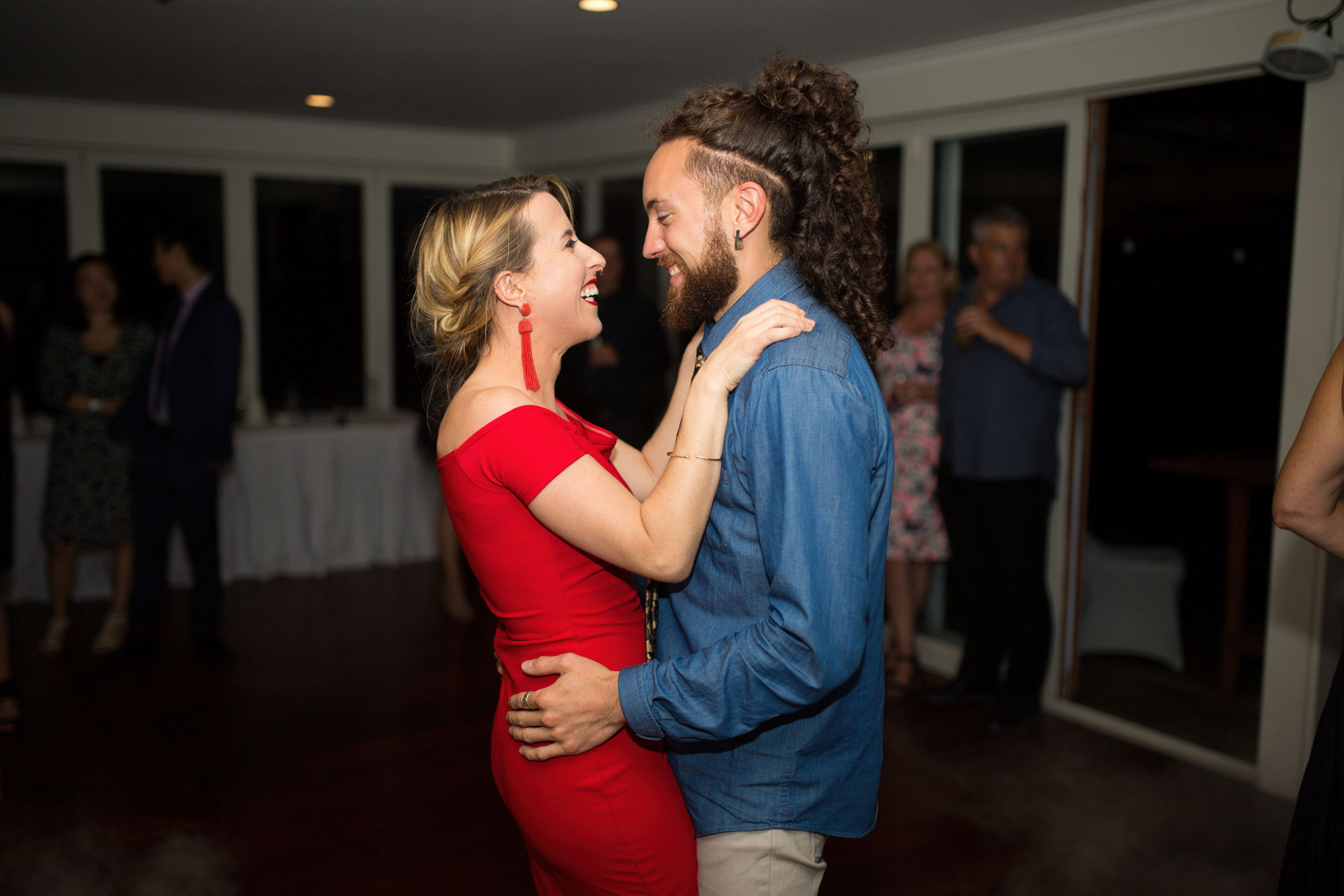 wedding guests dancing