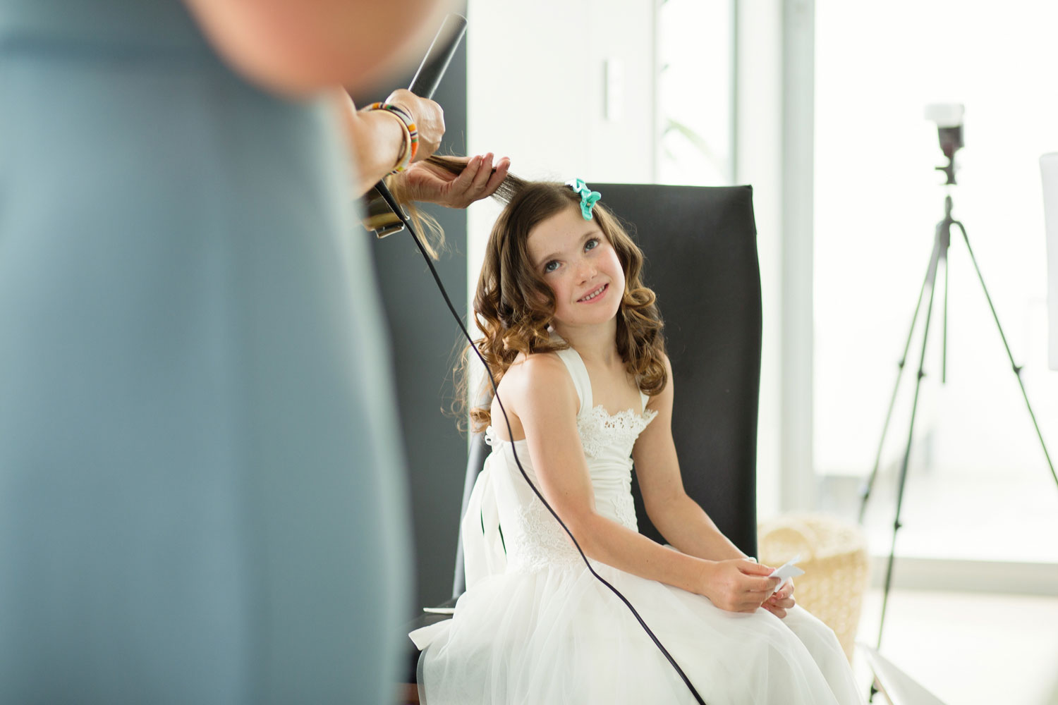 flower girl getting ready