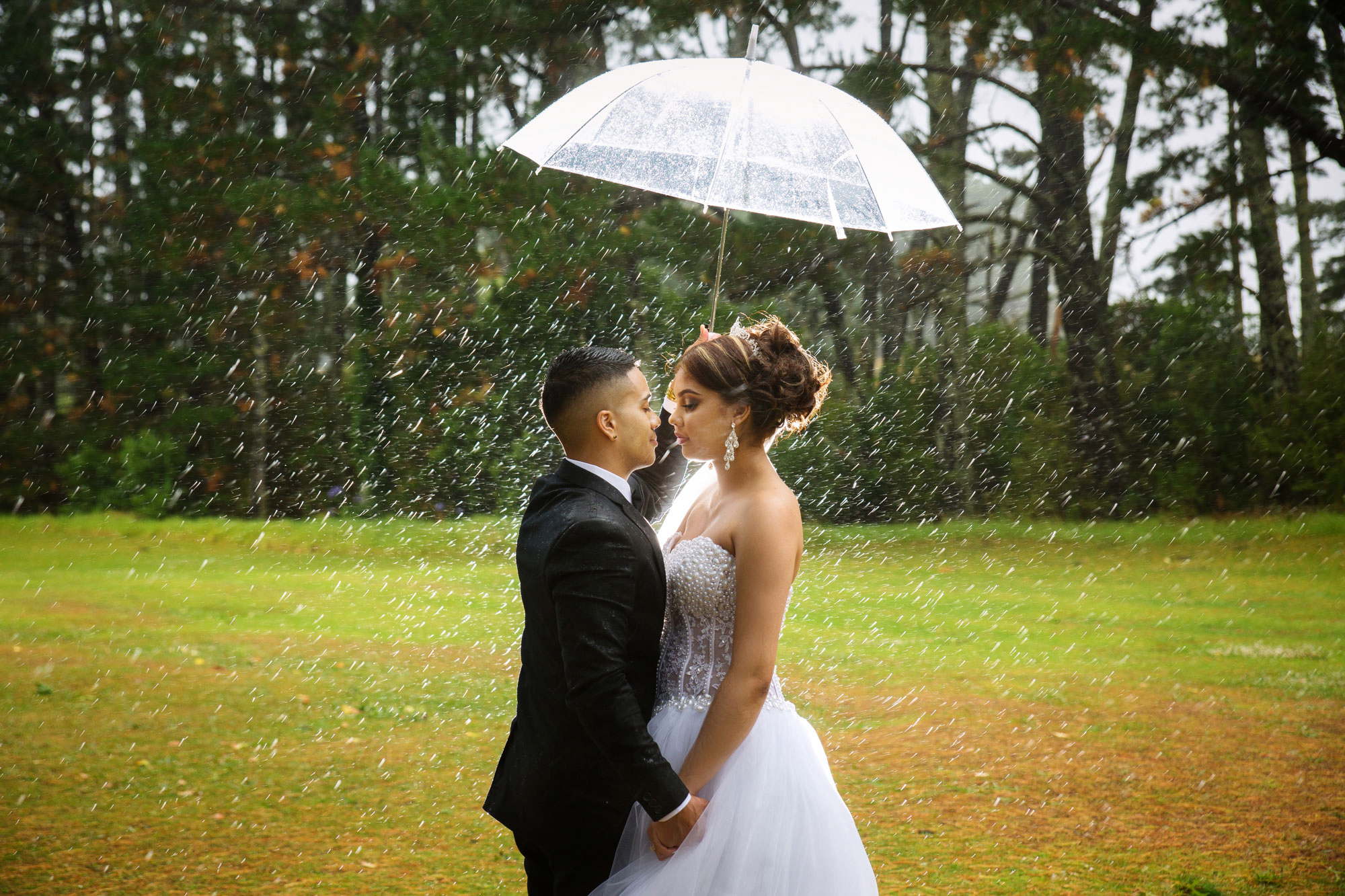 northridge country lodge wedding rain photo