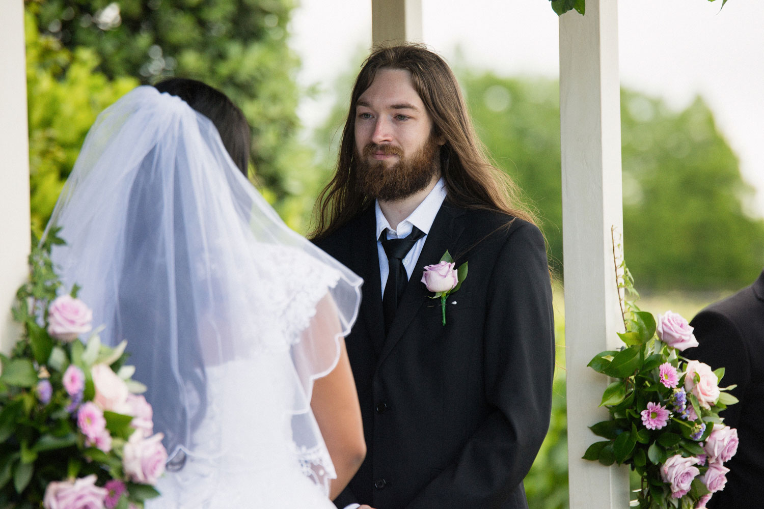 groom wedding ceremony