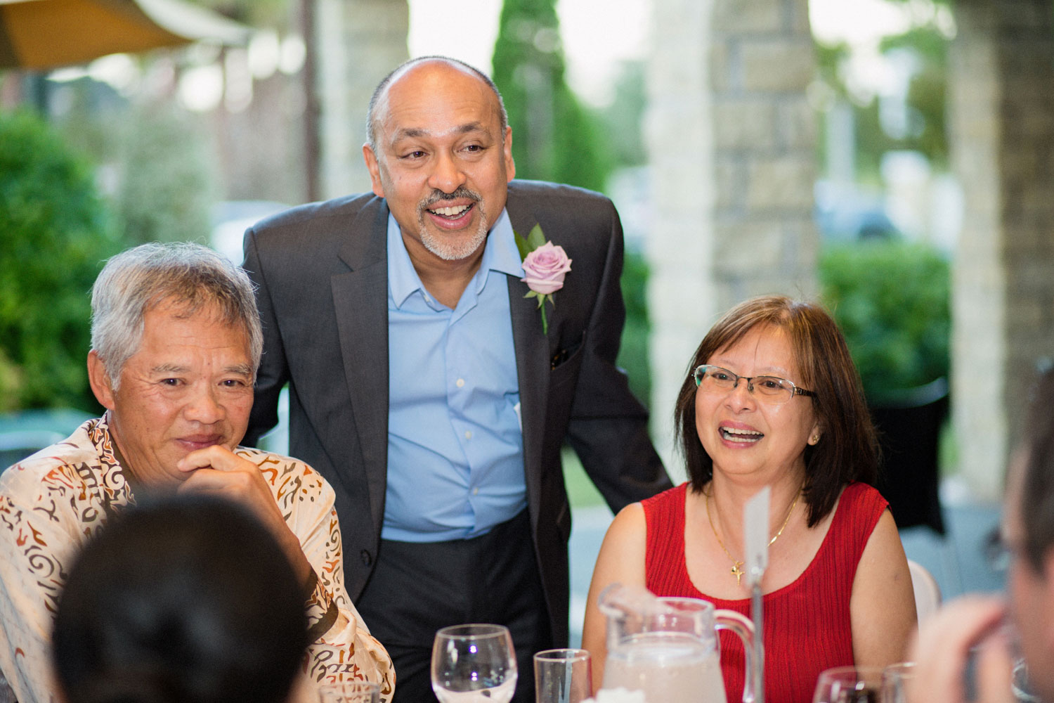 father of the bride mingling