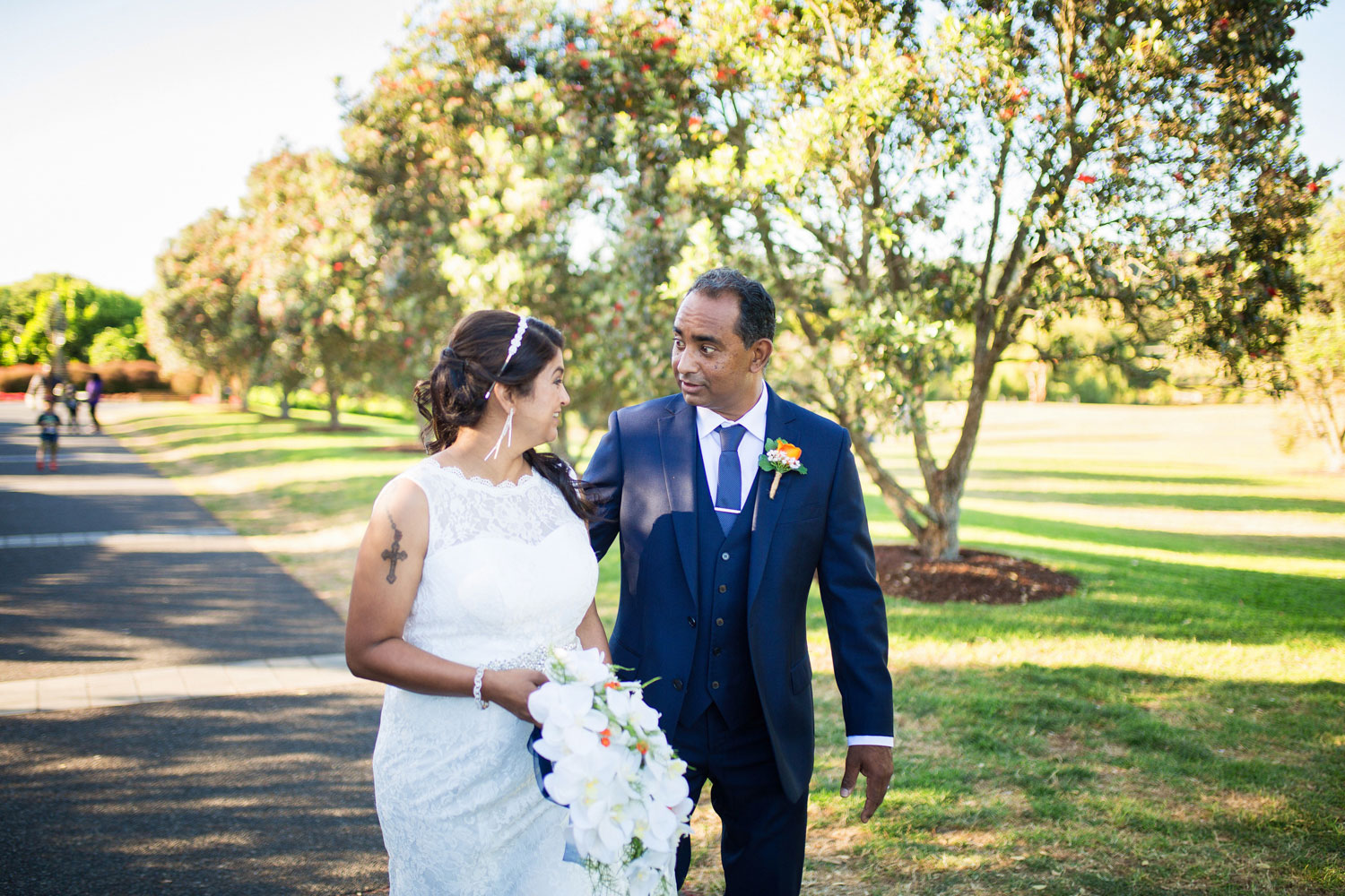 auckland botanic gardens couple photo