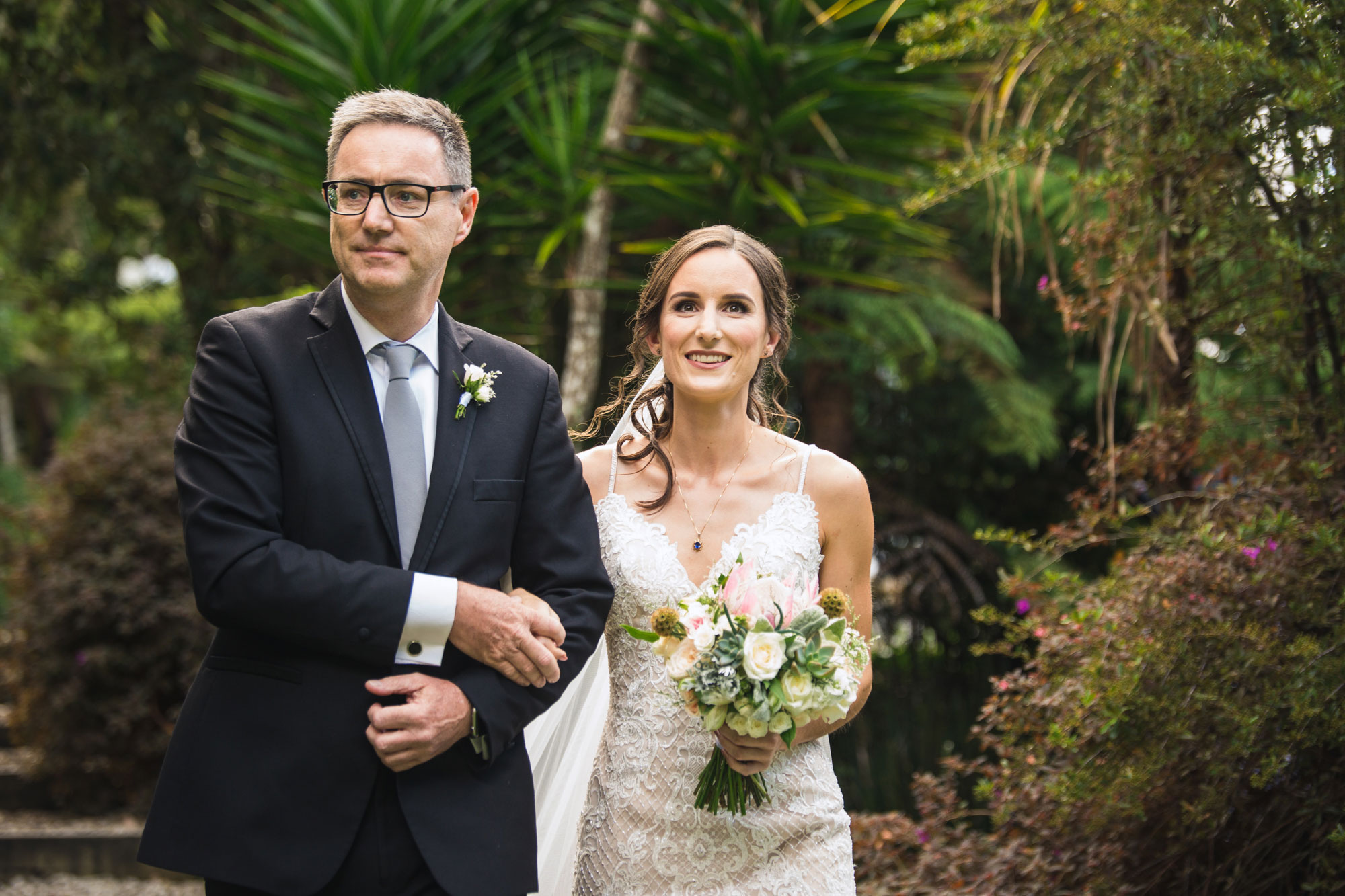 bride and father