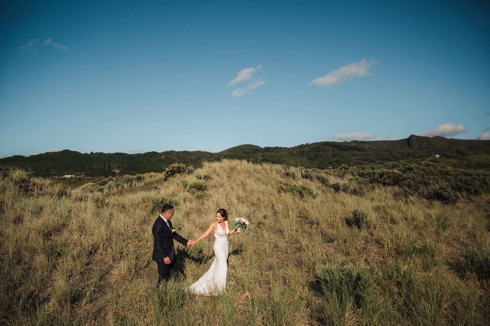 bethells beach couple photo