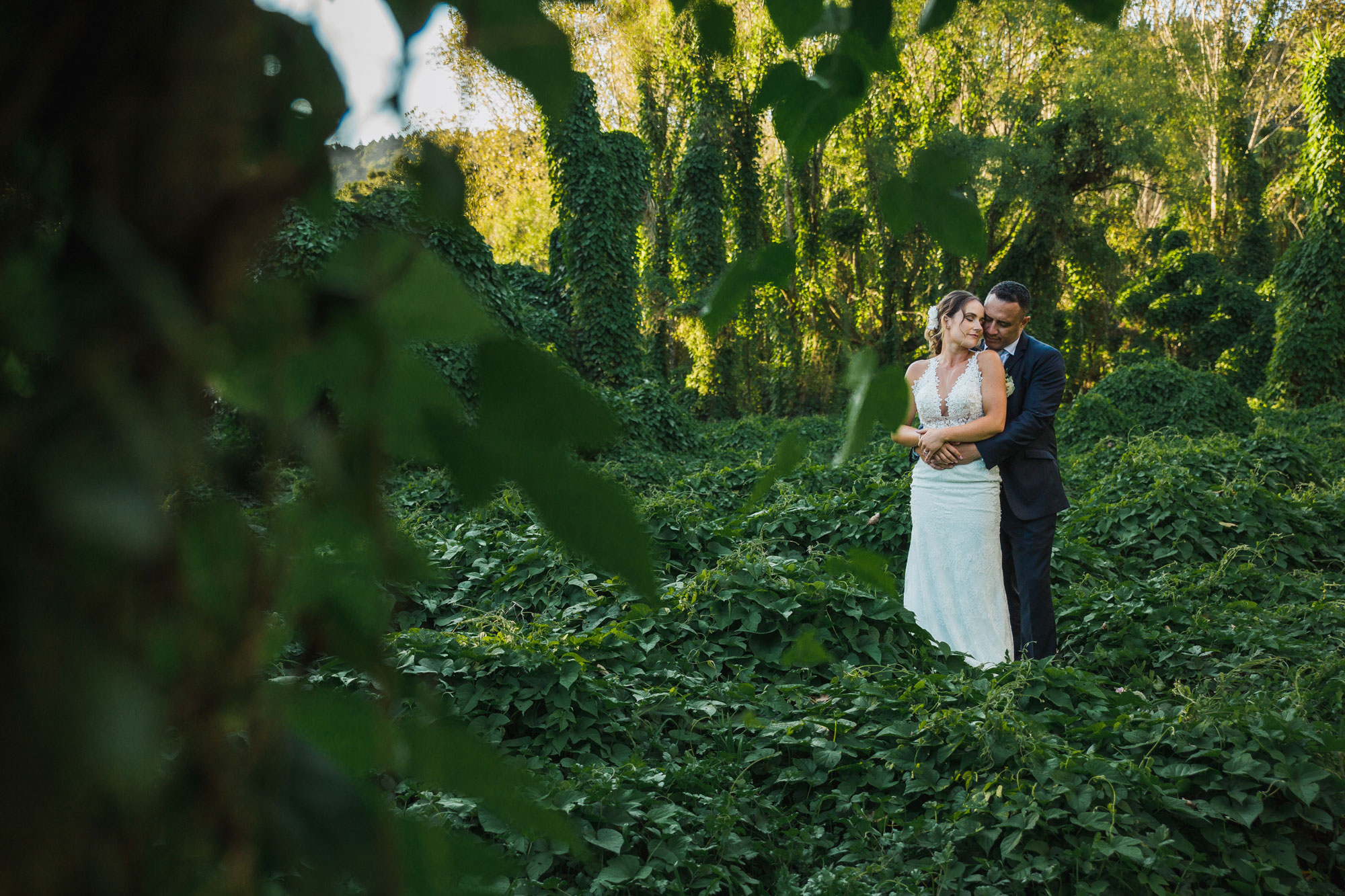 bethells beach wedding photo