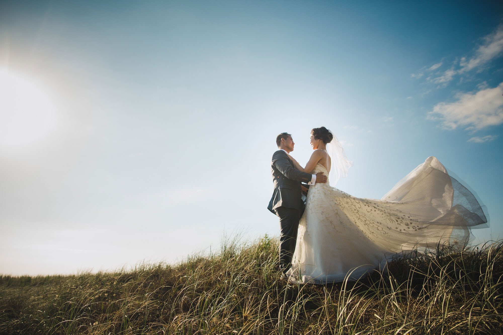 castaways beach wedding photo