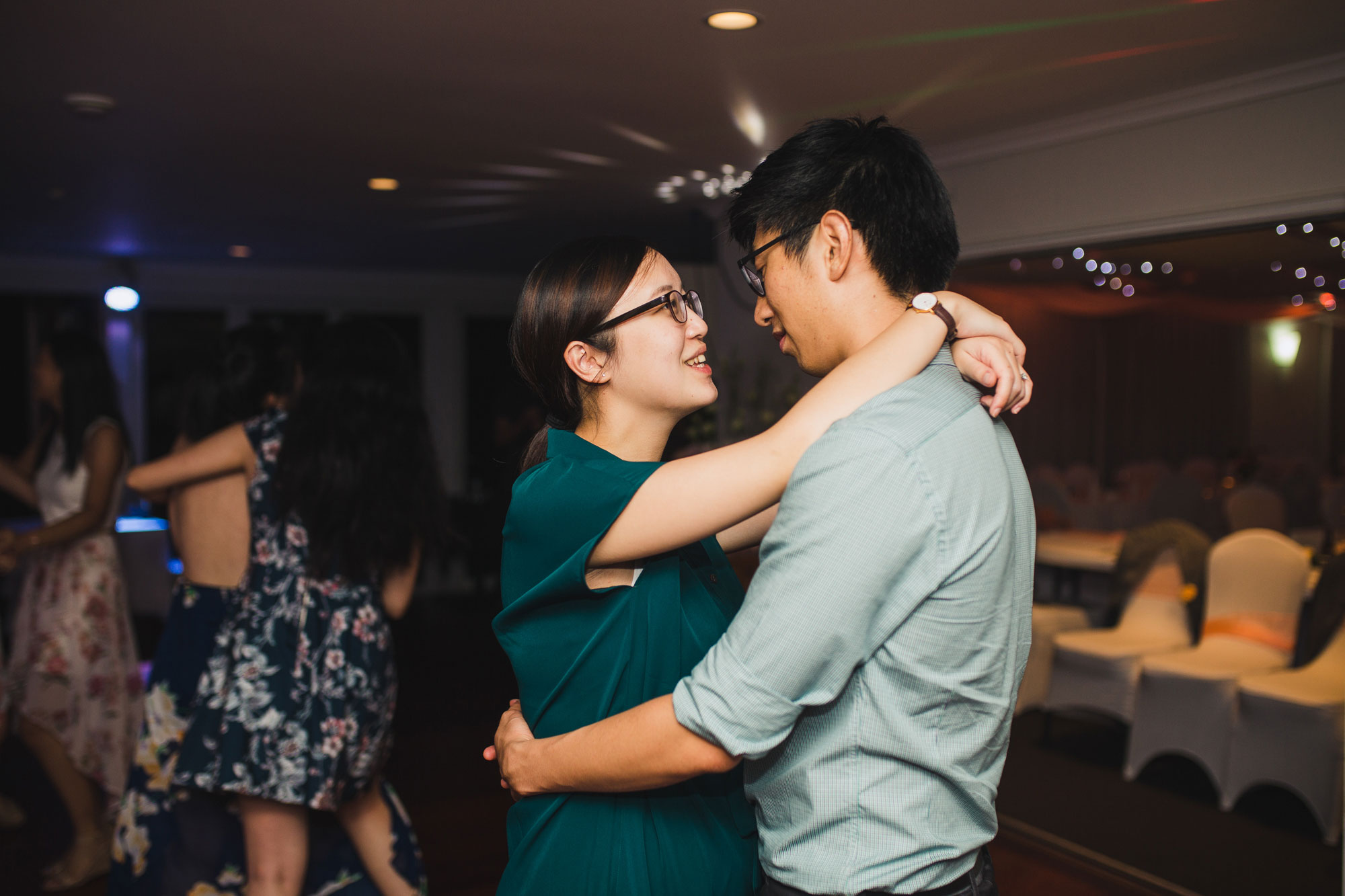 wedding guests dancing