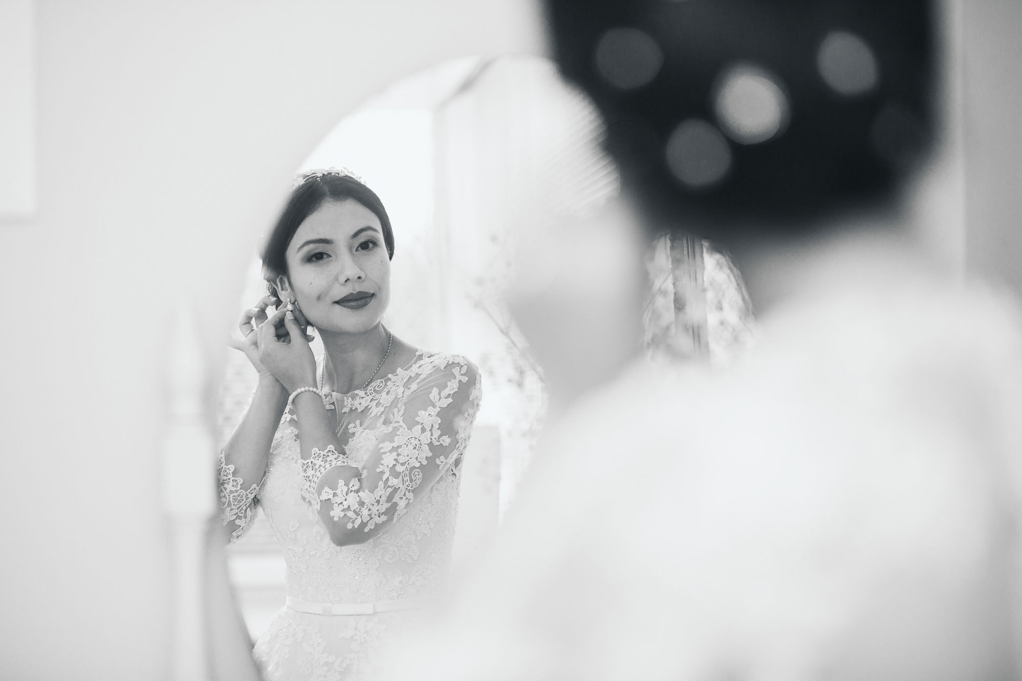 bride mirror reflection