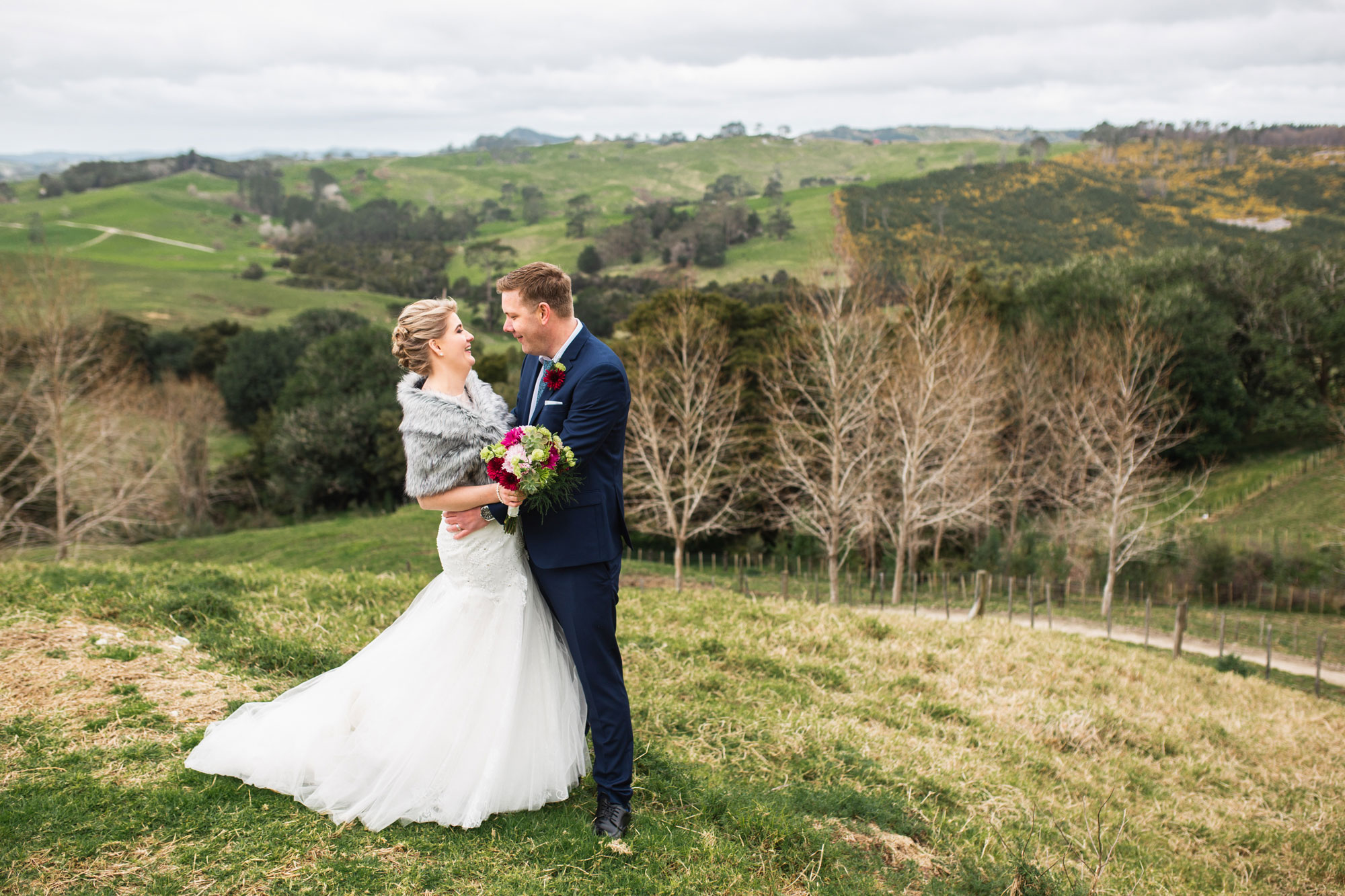 auckland backyard wedding photo