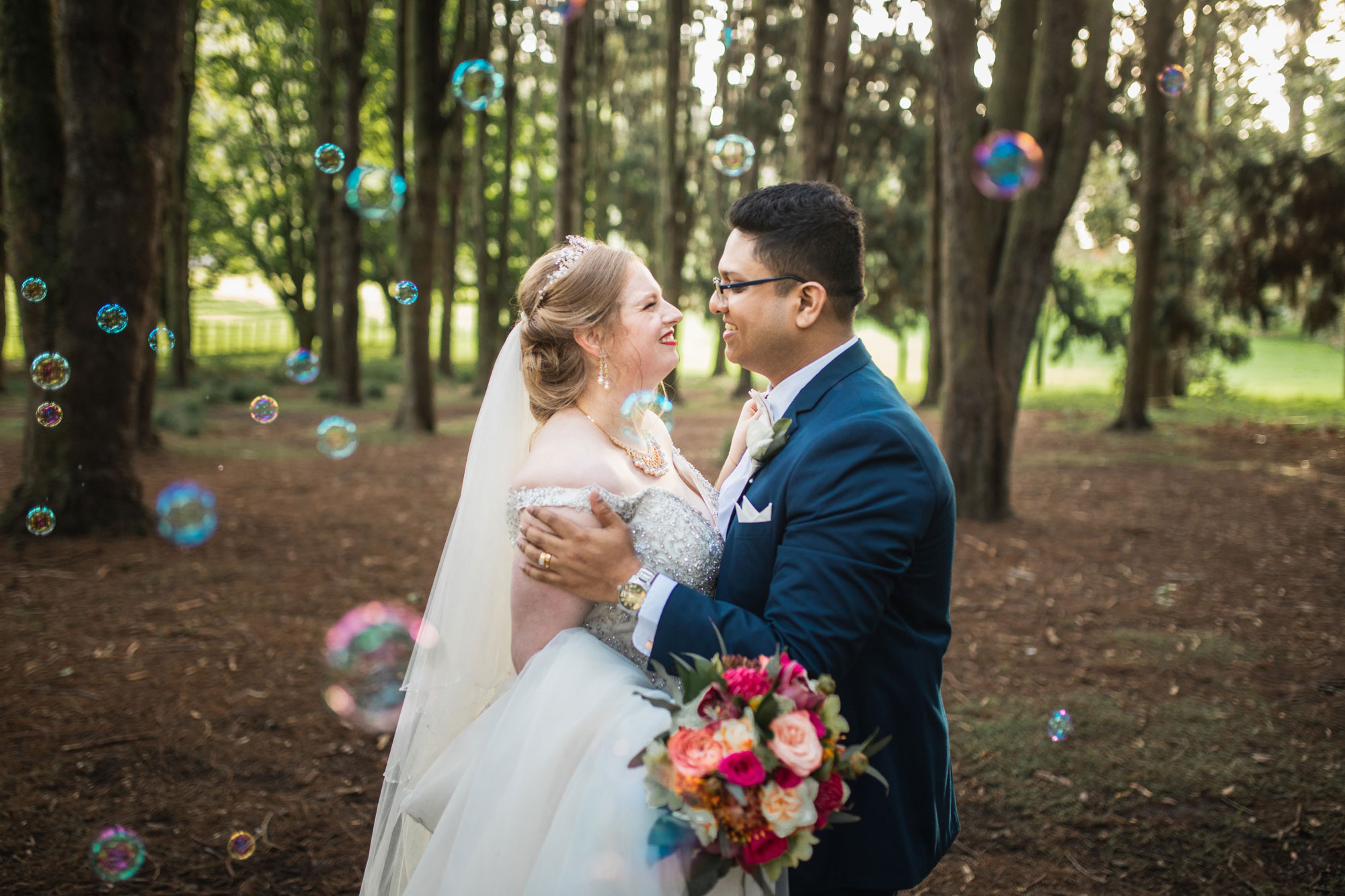 cornwall park wedding photo with bubbles
