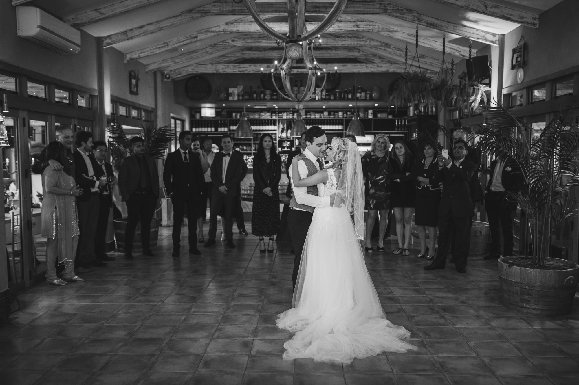 matakana ascension wine estate couple first dance