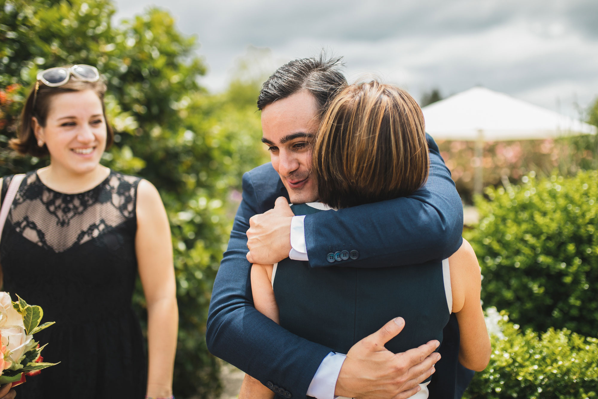 auckland wedding groom and mother