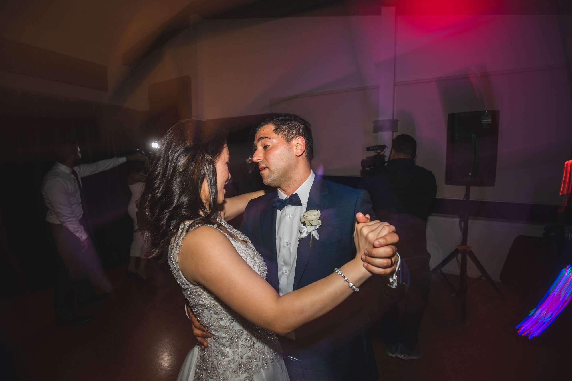 auckland wedding couple dance