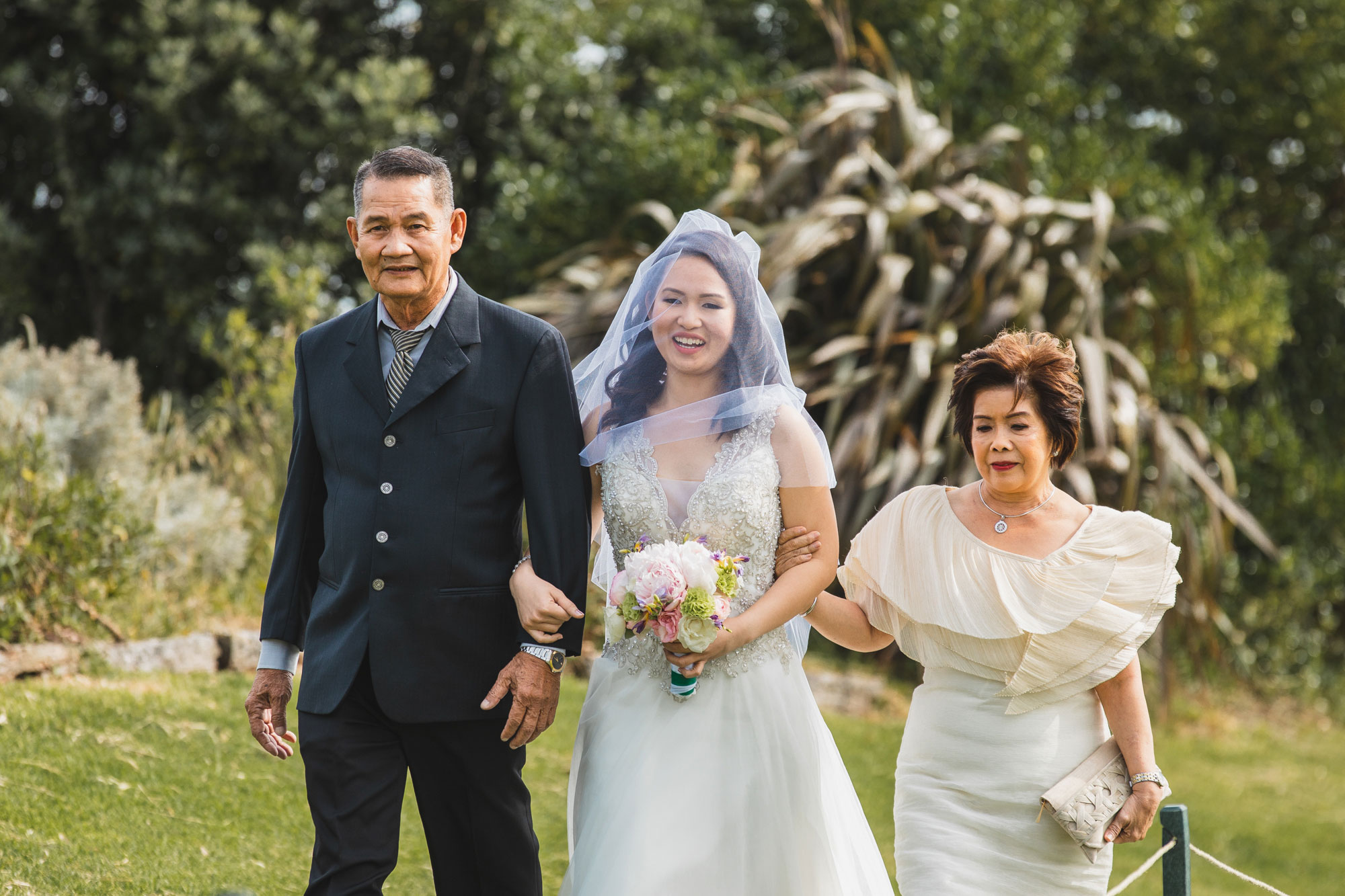 howick golf course wedding bride and parents