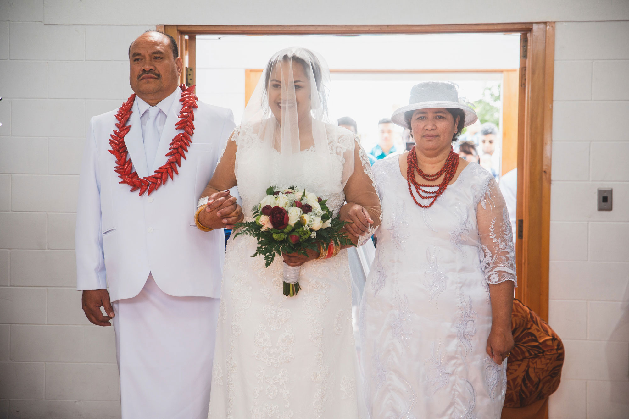 bride and parents