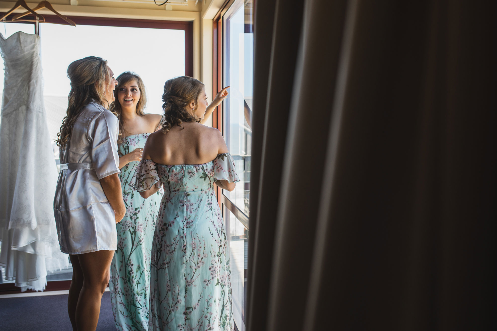 castaways wedding bride getting ready