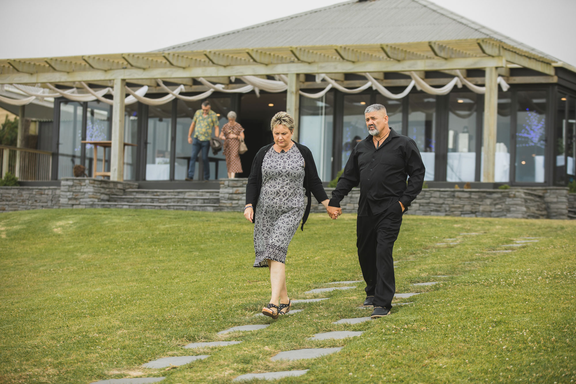 castaways wedding guests arrive