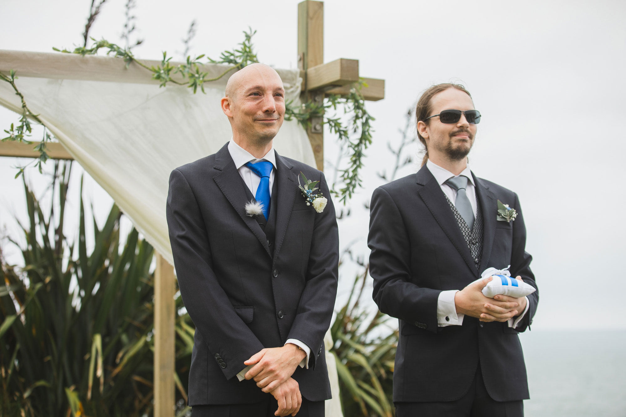 castaways auckland wedding groom seeing bride