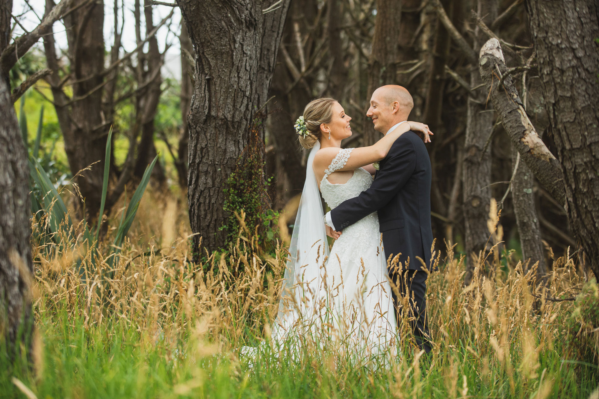 castaways wedding couple photo