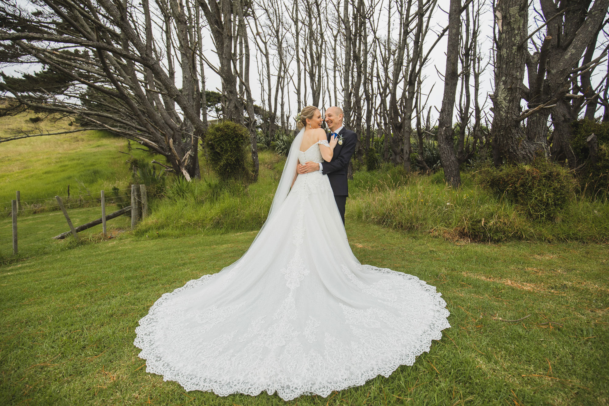 castaways auckland wedding bride dress