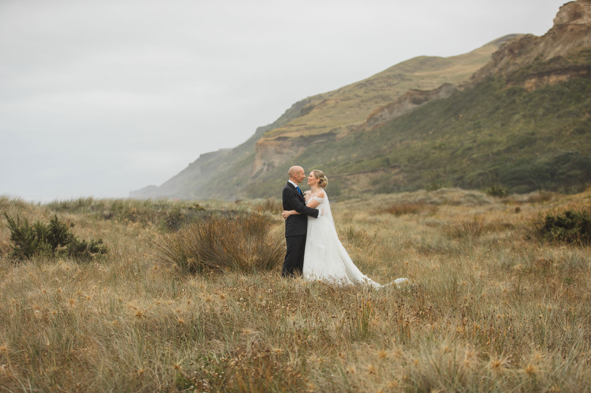 castaways auckland wedding couple photo