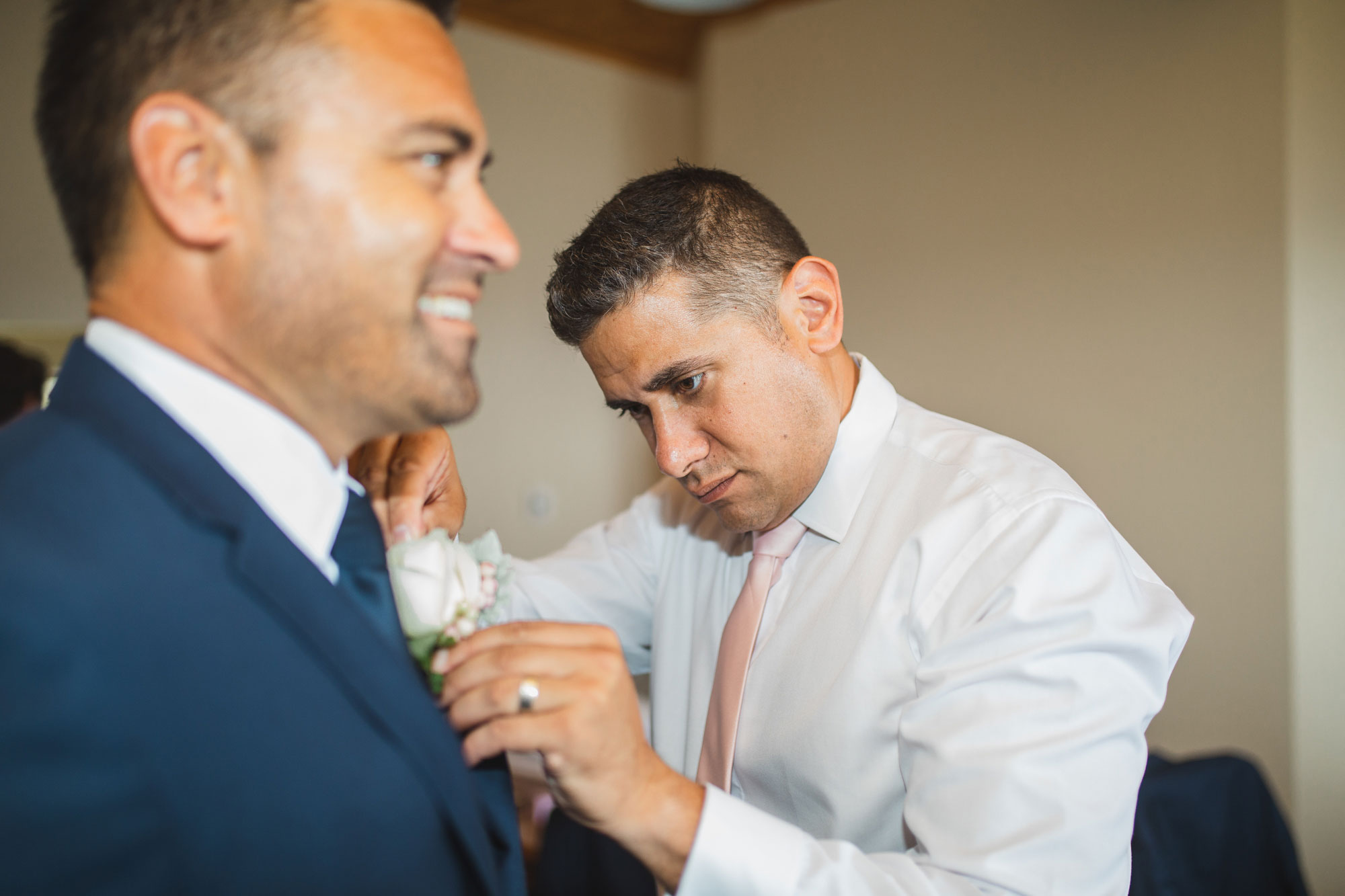 auckland castaways wedding groom getting ready