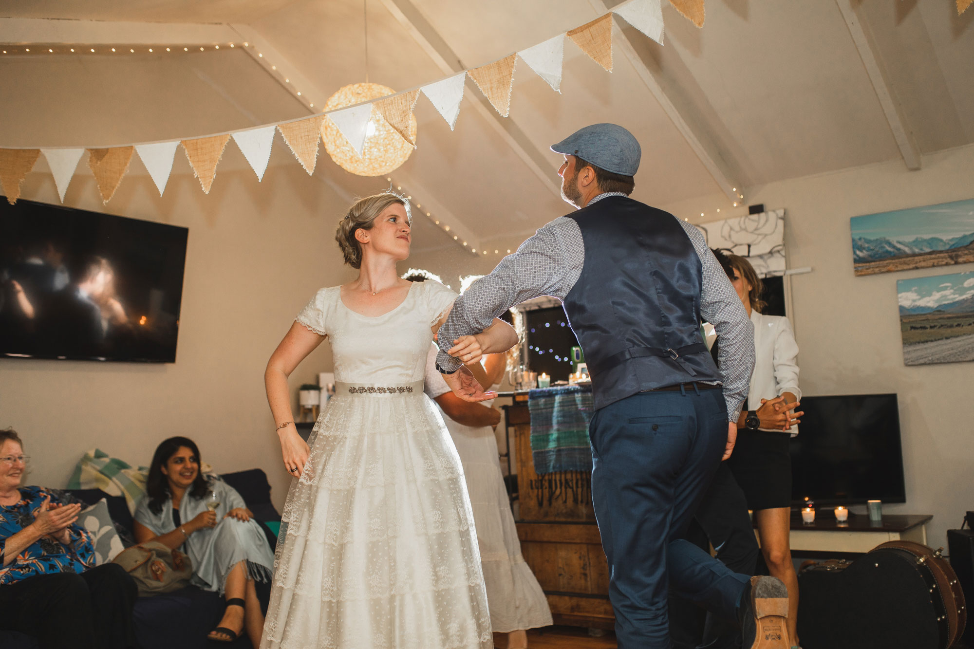 christchurch wedding couple first dance