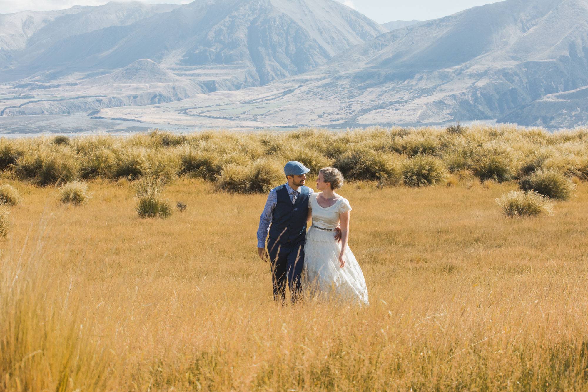 bride and groom christchurch wedding photo