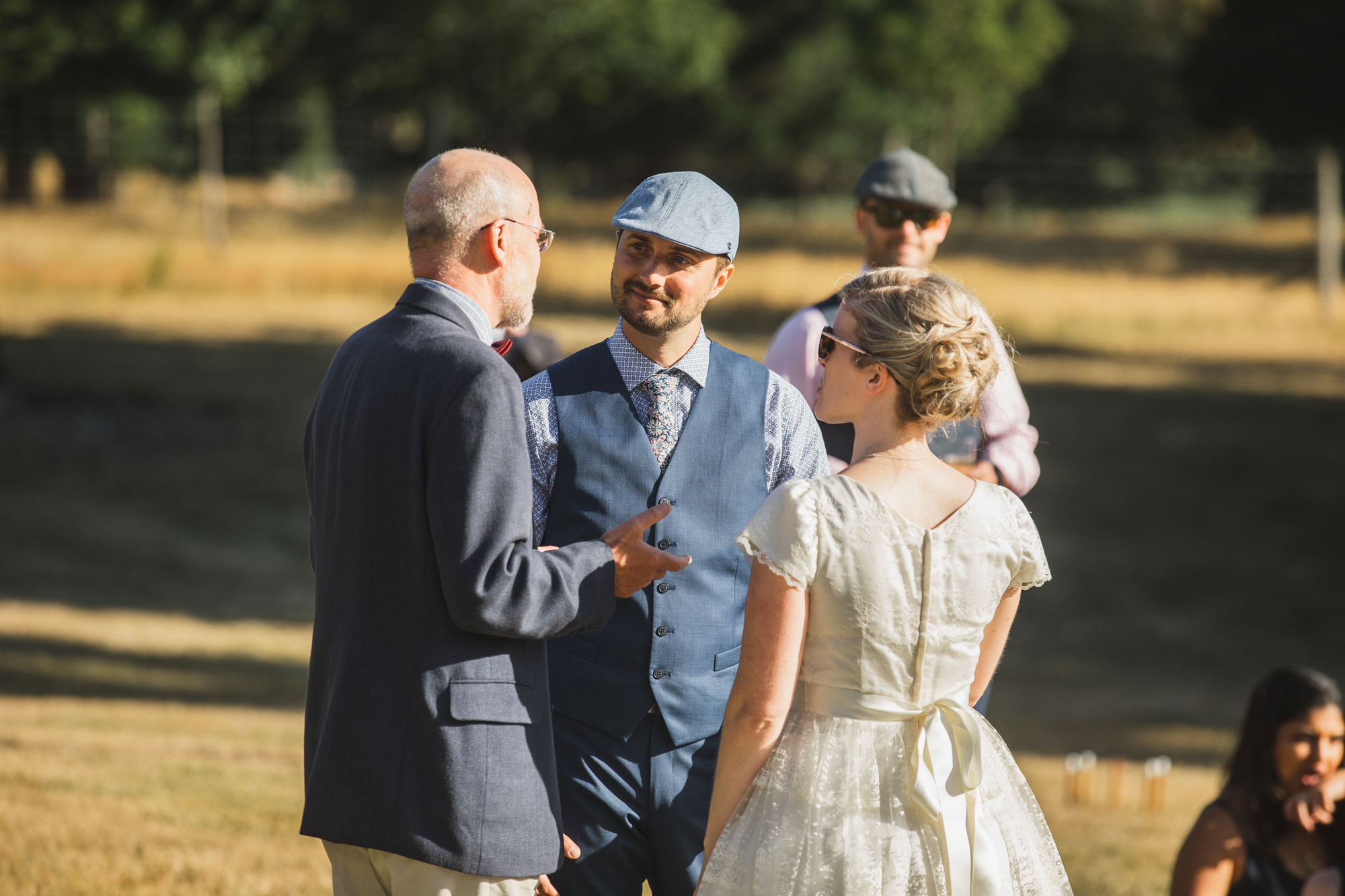 mt potts lodge wedding guests talking